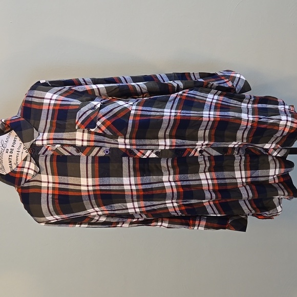 Long Flannel with Printed Back - Picture 1 of 6